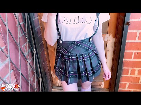 ❤️ 여학생은 그녀의 거시기를 깊이 빨고 수업 ​​대신 성교합니다. 고급 포르노 ko.pornhills-com.ru에서 ❤